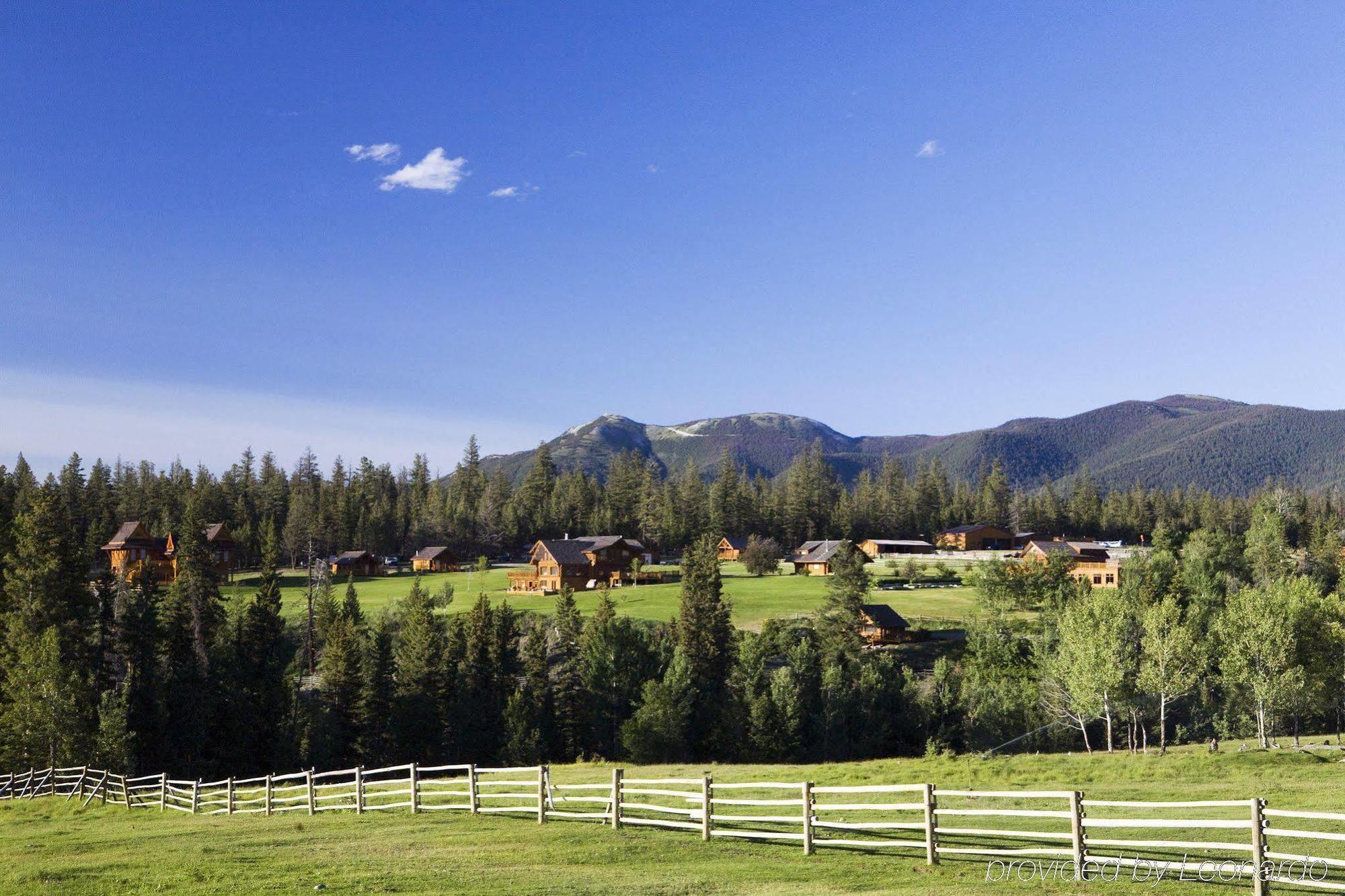 Echo Valley Ranch And Spa Clinton Exterior photo